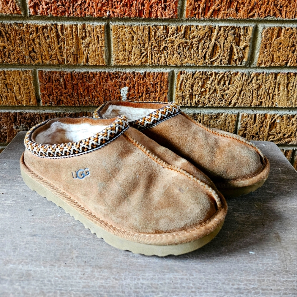 UGG Tazz Tan Suede Slippers Sz 5